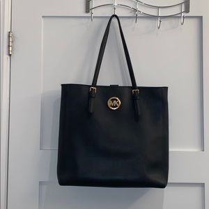 MICHAEL KORS TOTE BAG WITH GOLD DETAILS